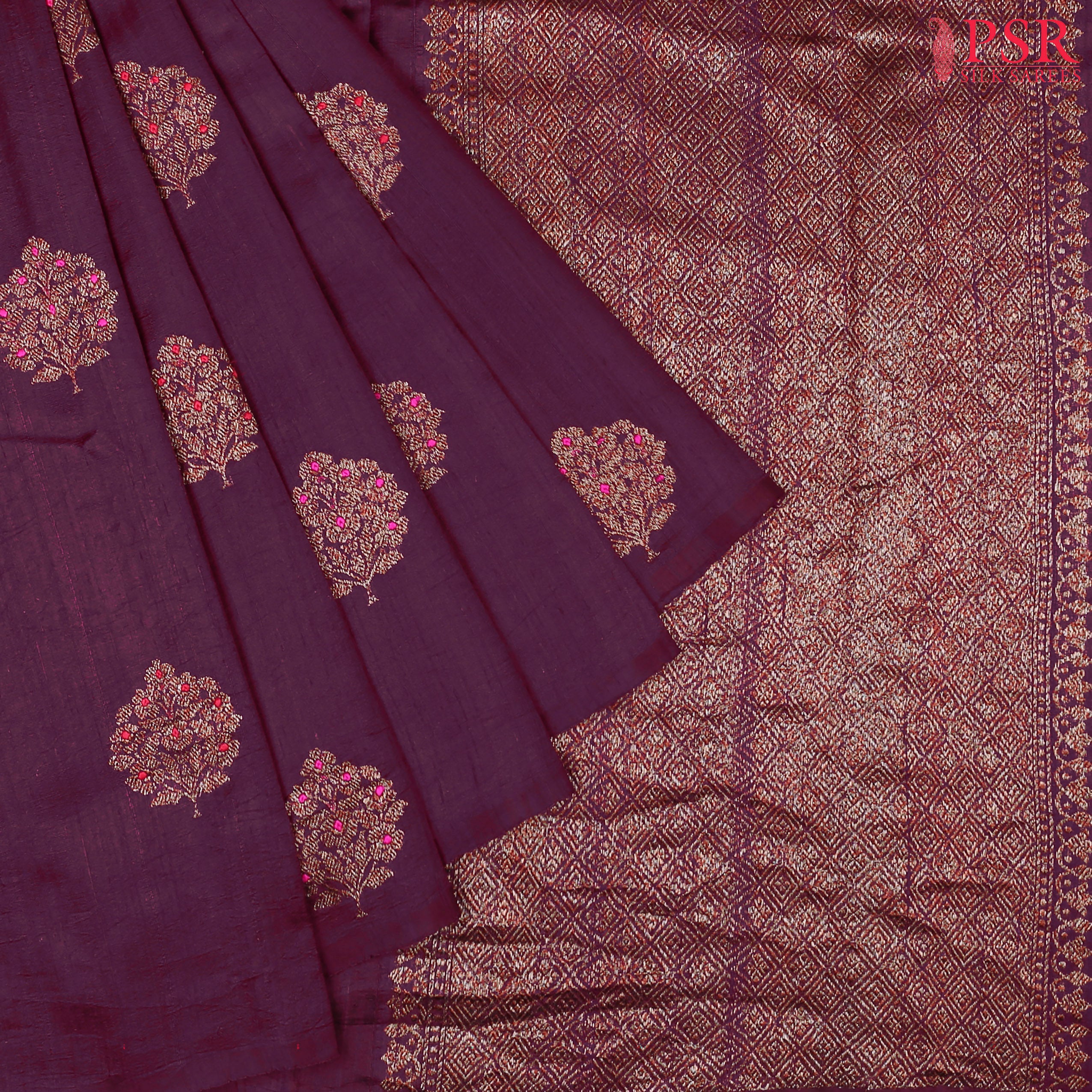 PSR Silks proudly presents a regal Dark Byzantium Purple&nbsp;Banaras Jute Silk Saree, paired with a rich Dark Green combination.