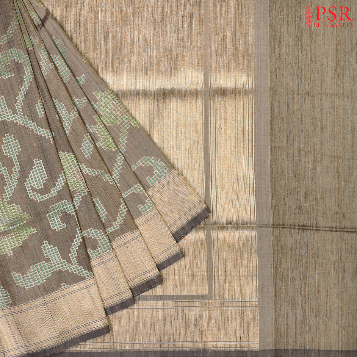 PSR Silks presents an enthralling Greige Grey Banarasi Jute Silk saree, a masterpiece of subtle sophistication. 