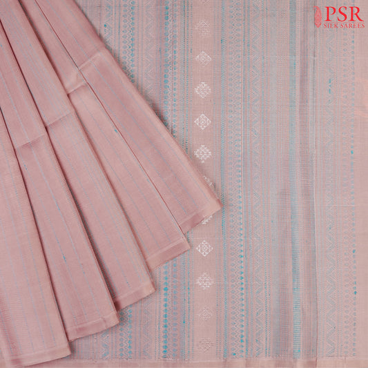 Embrace effortless elegance with our Pink Mauve Soft Silk Saree, beautifully contrasted with a Turquoise Cyan hue