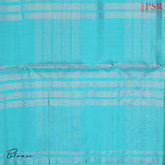 Drape yourself in contemporary grace with our&nbsp;Olive Mist Soft Silk Saree, beautifully contrasted with a&nbsp;vibrant Light Electric Blue hue.